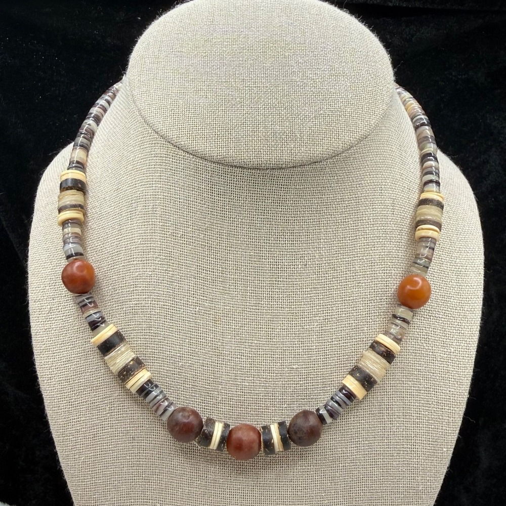 Vintage Estate Necklace Brown Shell Beaded Beach 17"